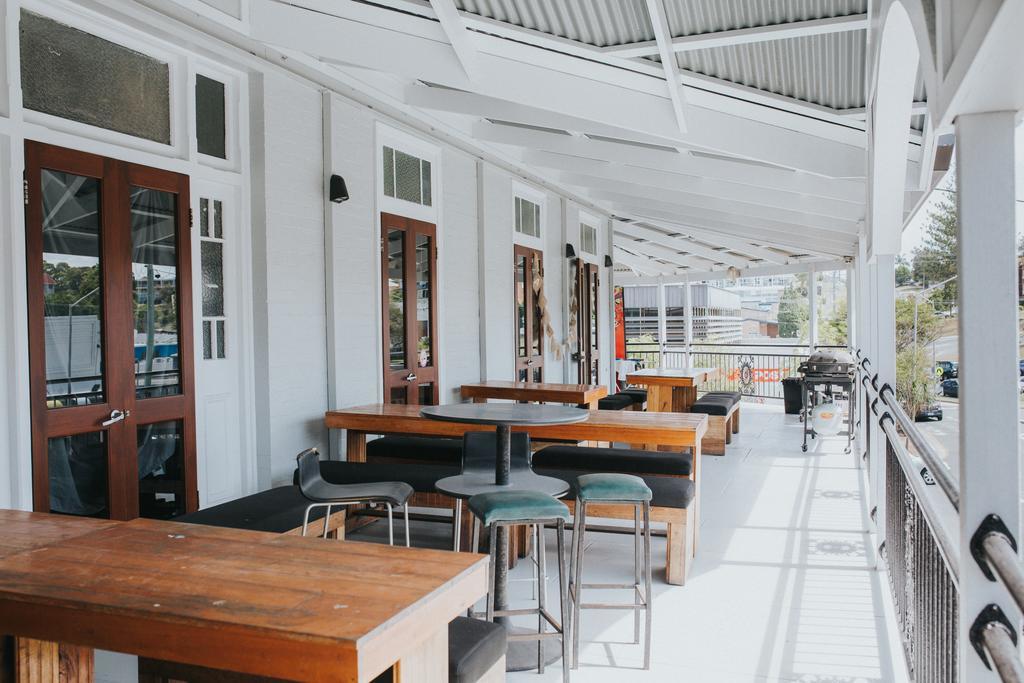 Coolangatta Sands Hotel Exterior photo
